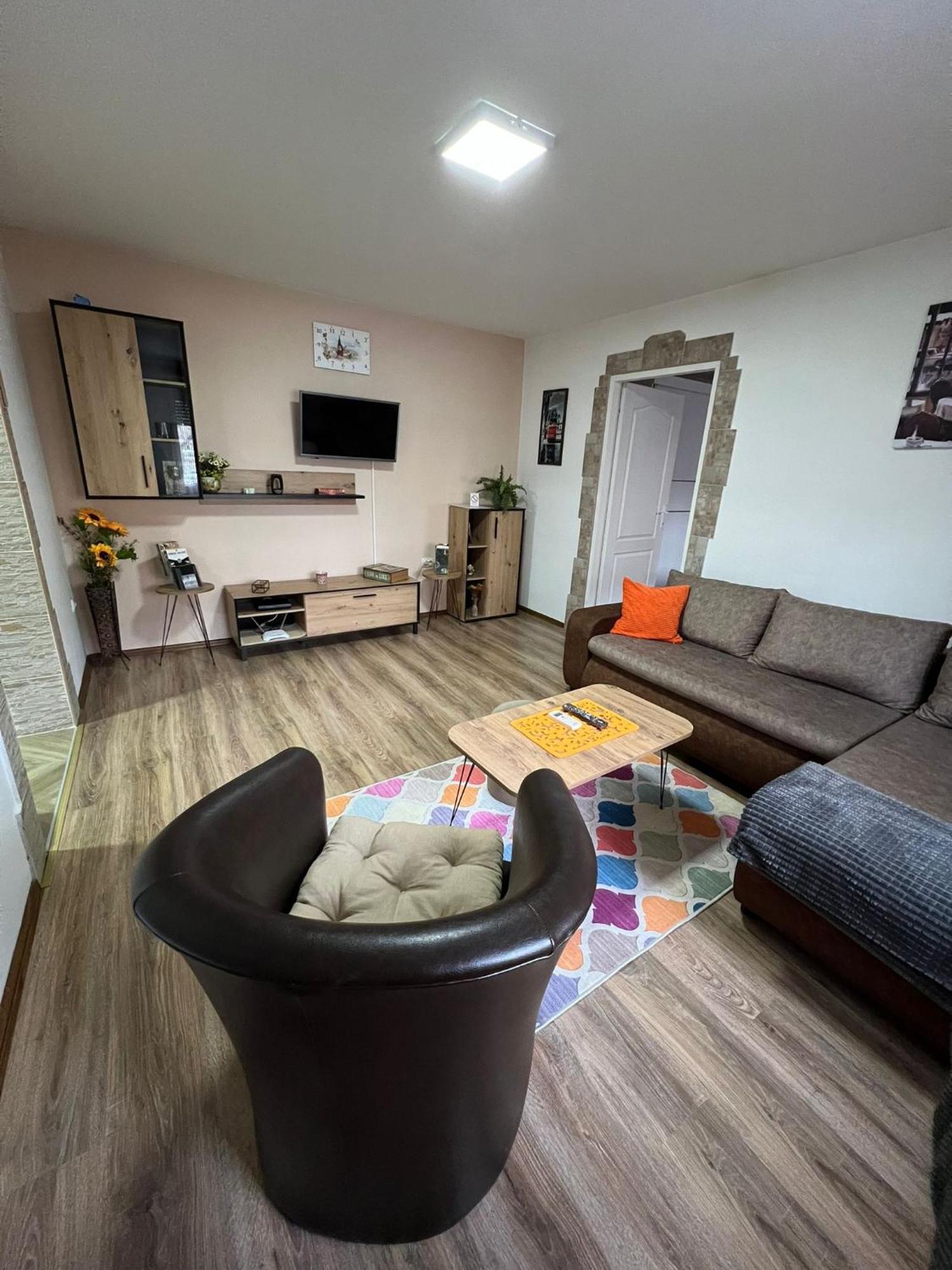 Ferienwohnung Apartman Su Libero Subotica Exterior foto