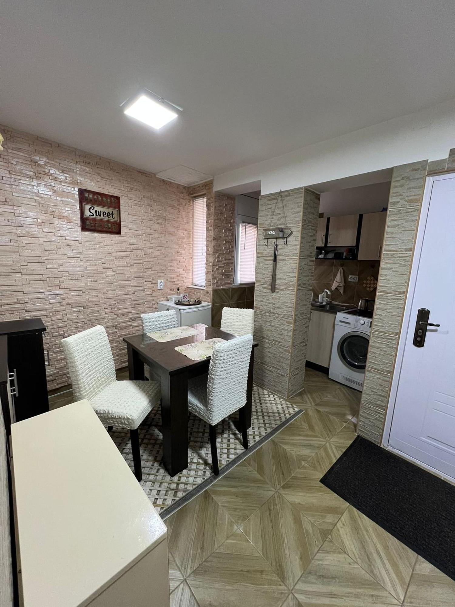 Ferienwohnung Apartman Su Libero Subotica Exterior foto